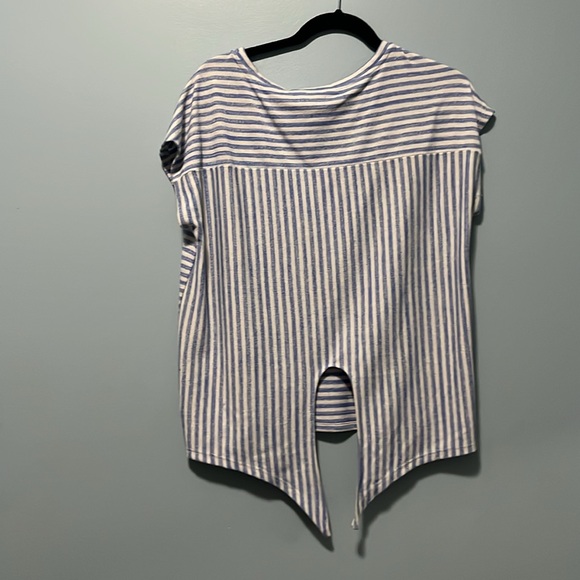 Stripped back tie t-shirt - Picture 3 of 3